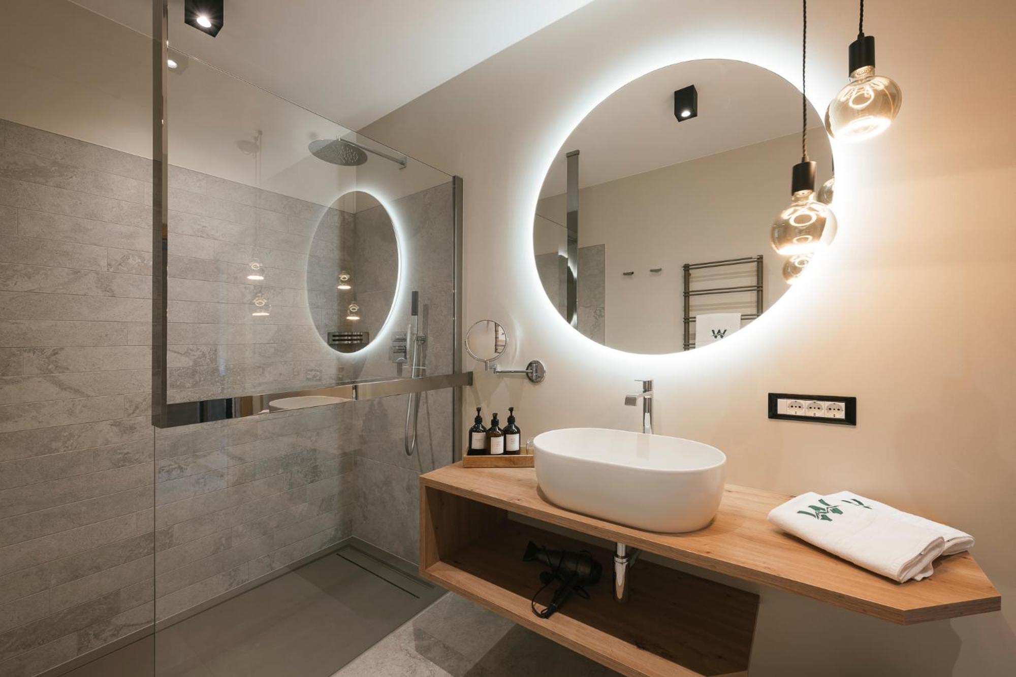Boutique Hotel Wiesenhof - Adults Only ラナ エクステリア 写真